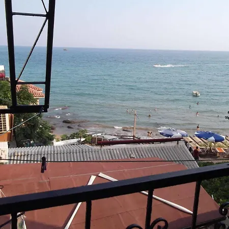 Selen Butik Bed & Breakfast *